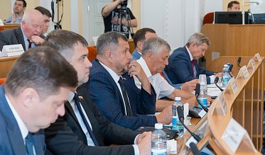 Заседание Законодательного Собрания Оренбургской области